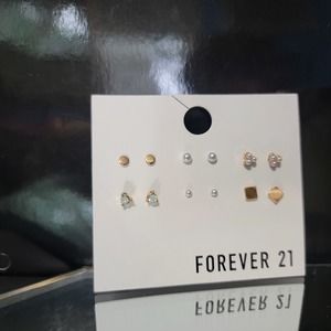 Forever 21 | Gold | Pearl | Earrings | Studs | 6 Pairs